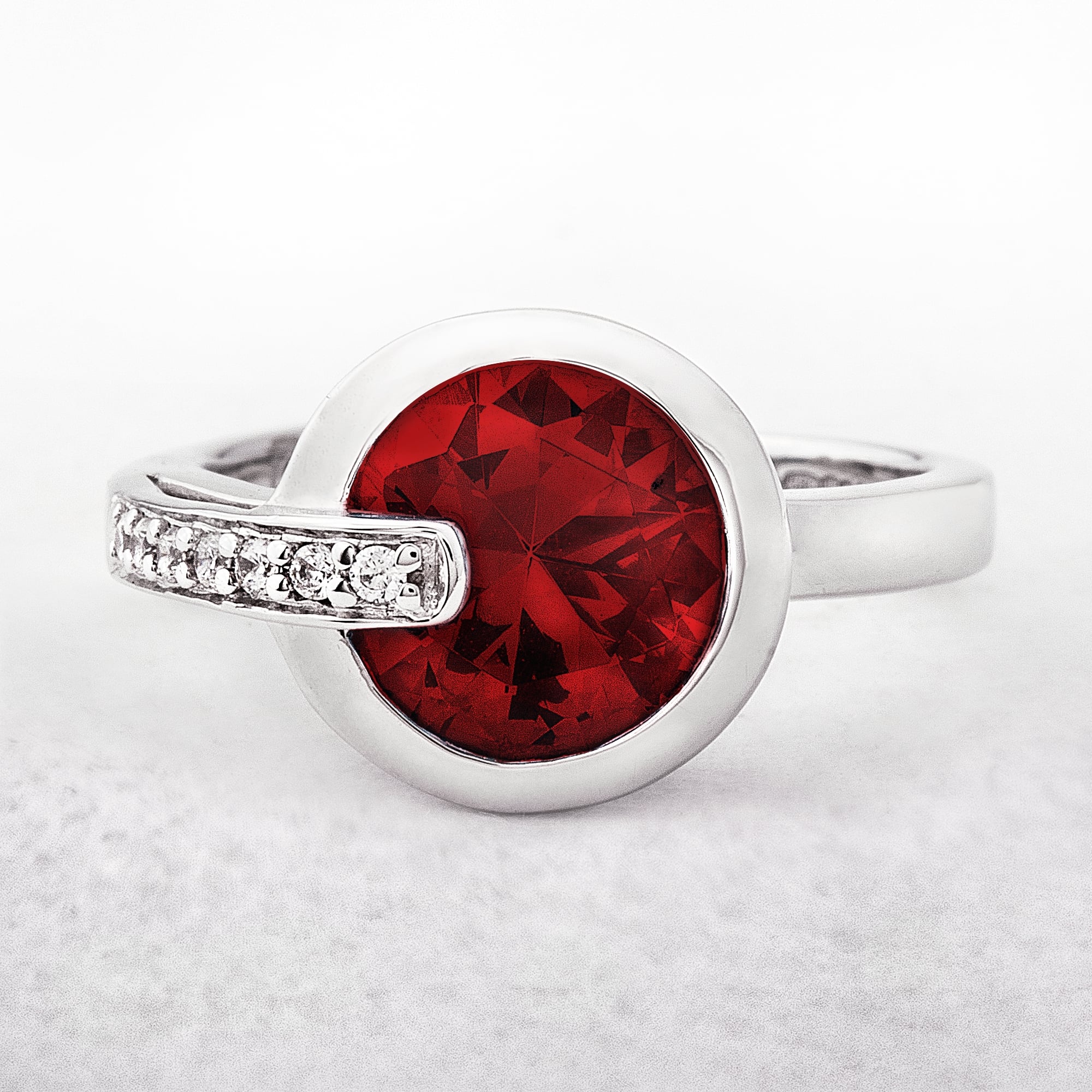 Red Cubic Zirconia Valdo Zeni Dress Ring in Sterling Silver