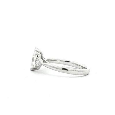 C0.71ct S0.32ct G vs1 Marquise Natural Diamond Ring With Pear Side Diamonds Set In 18ct White Gold