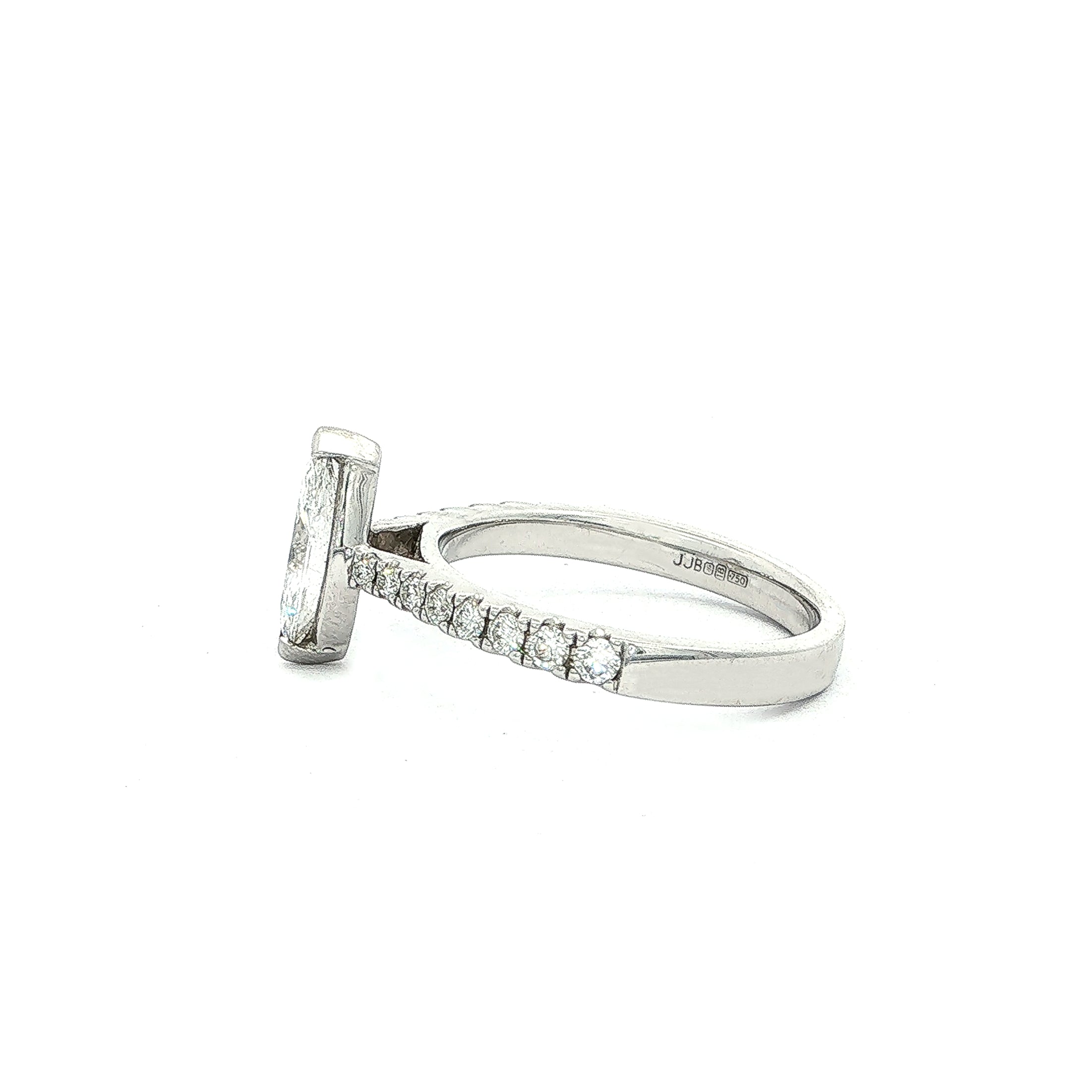 0.91ct E Vs1 Vintage Marquise Diamond Solitaire 18ct White Gold