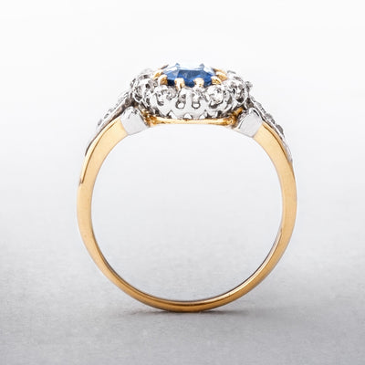 Sapphire 18ct Gold Antique Oval Cluster Ring