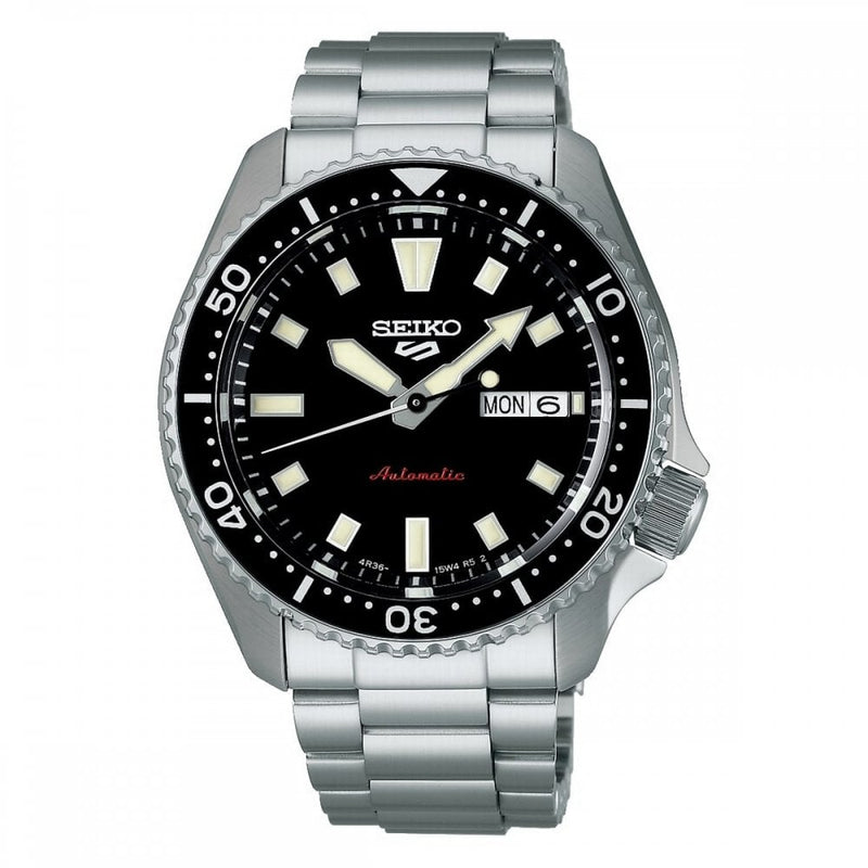 Seiko 5 Gents Sports Watch Automatic Kuro Black Dial in Stainless Steel