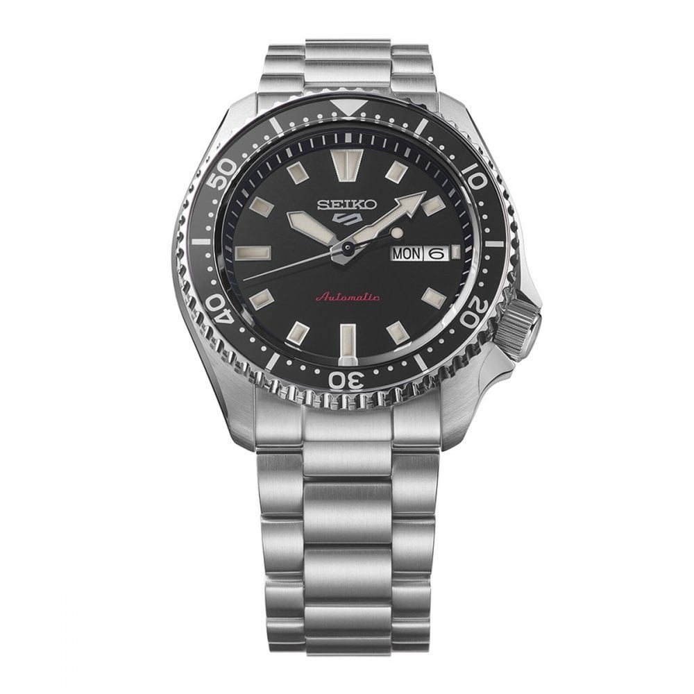 Seiko 5 Gents Sports Watch Automatic Kuro Black Dial in Stainless Steel