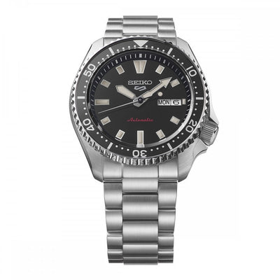 Seiko 5 Gents Sports Watch Automatic Kuro Black Dial in Stainless Steel
