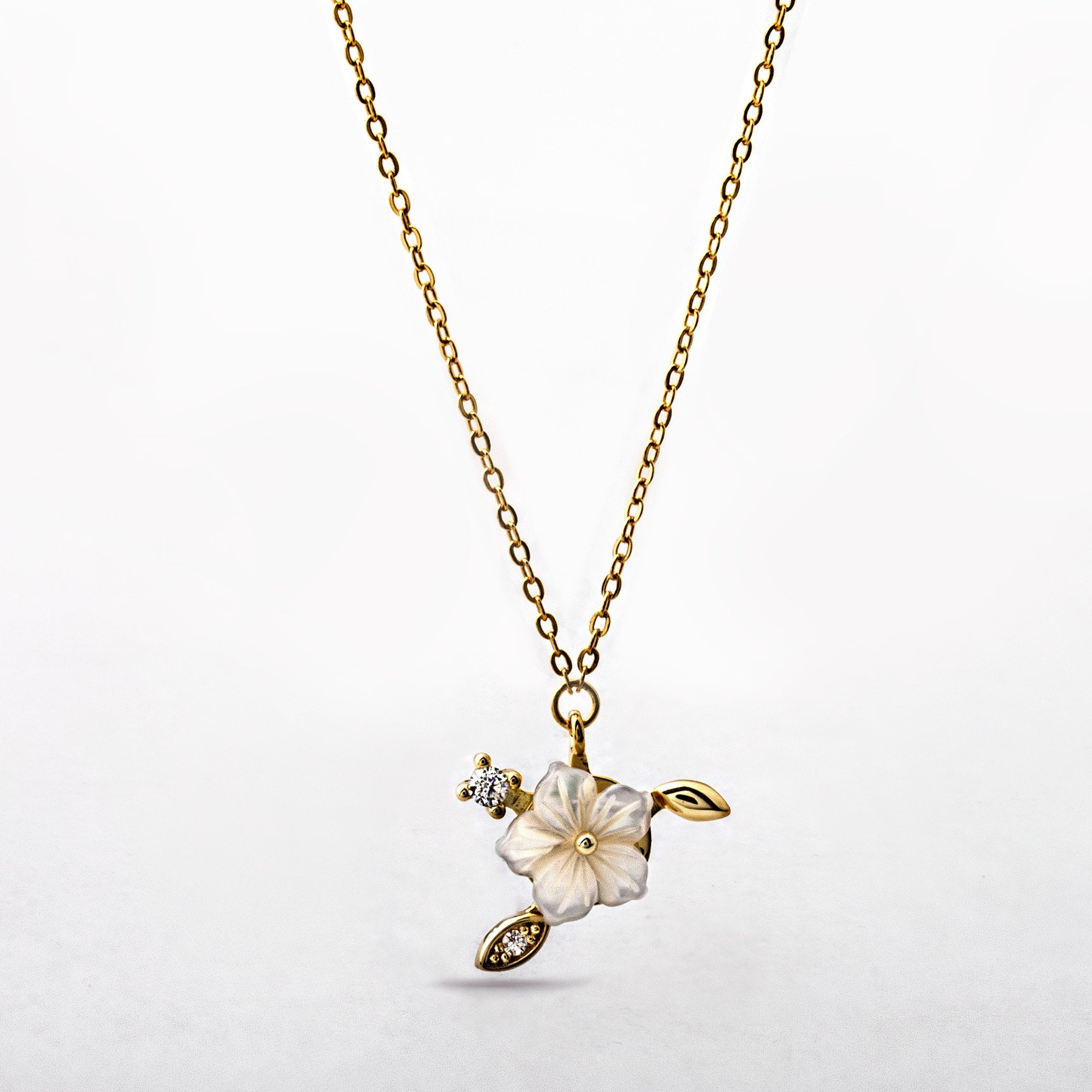 Silver White Flower and Leaf Pendant in Yellow Gold Plate
