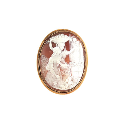 Vintage Large Sardonyx Scene Brooch set in 9ct Yellow Gold