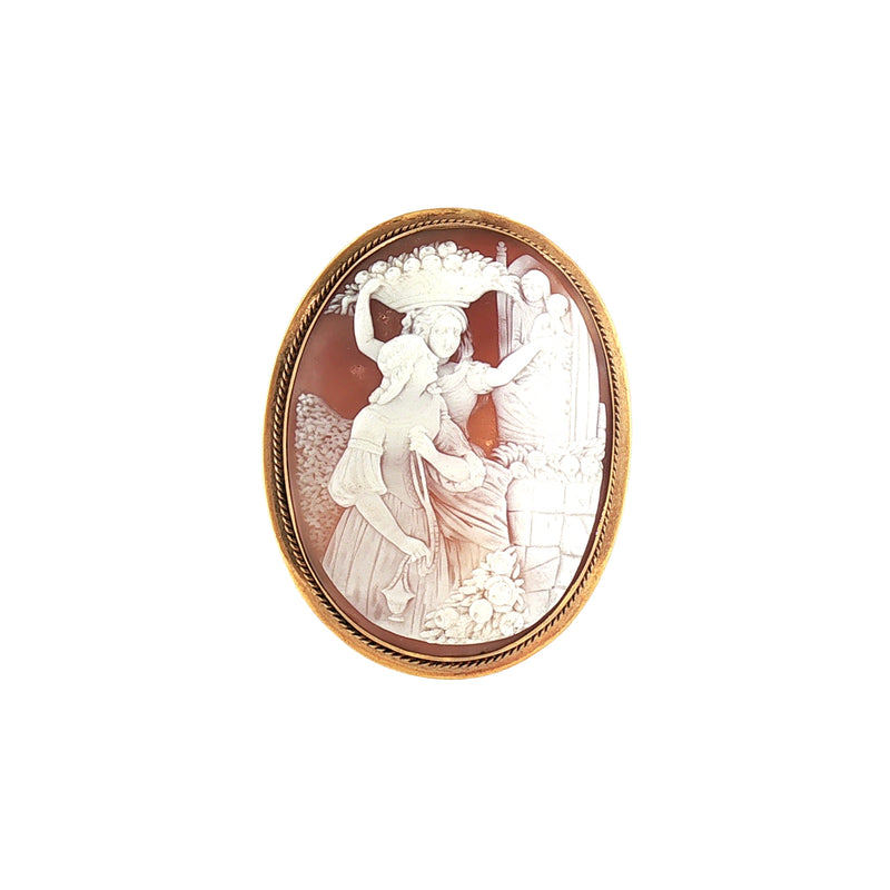Vintage Large Sardonyx Scene Brooch set in 9ct Yellow Gold