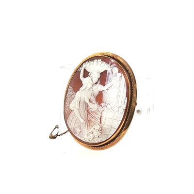 Vintage Large Sardonyx Scene Brooch set in 9ct Yellow Gold