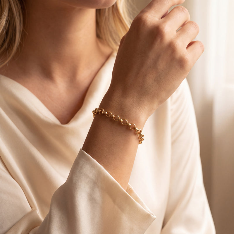 Vintage Oval Belcher Bracelet in 9ct Yellow Gold